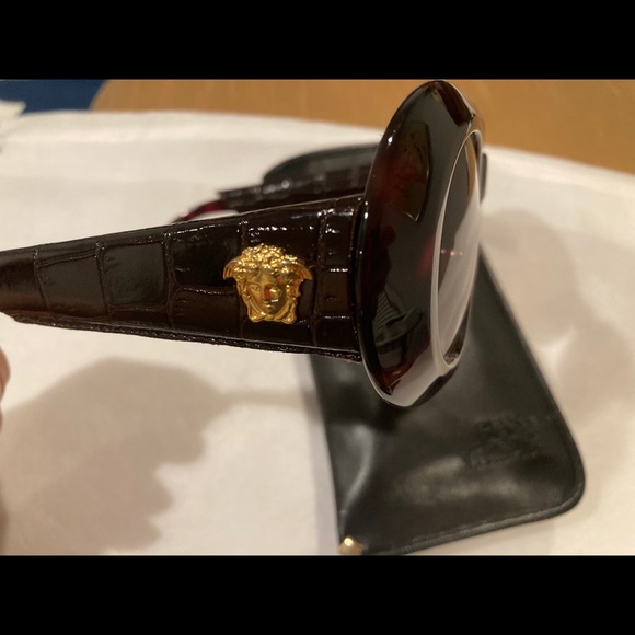 Vintage GIANNI VERSACE 418 P Col 900 Sunglasses - Picture 4 of 5